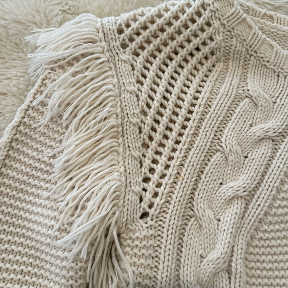 Q+A Chunky Knit Sweater - Picture 4 of 6